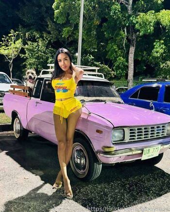 Full leaked Ladyboymos private onlyfans photo
