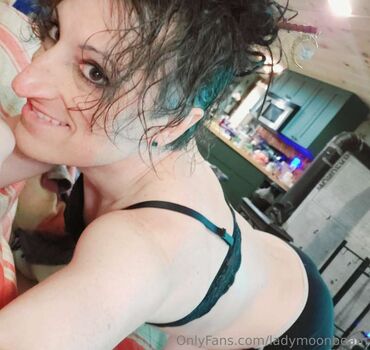 Full leaked Ladymoonbeam page private onlyfans photo