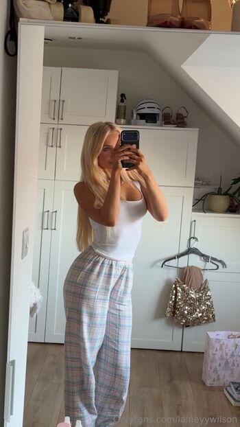 Full leaked Laineyywilson private onlyfans photo