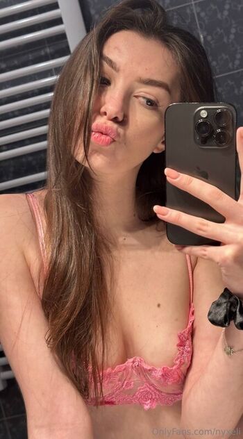 Full leaked Chels mchodg/ private onlyfans photo