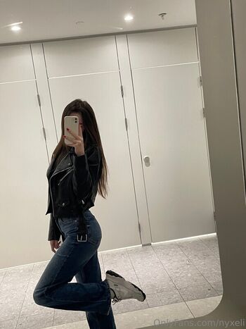 Full leaked Jennatwitch/ private onlyfans photo