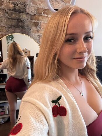 Full leaked Lanadelamo private onlyfans photo