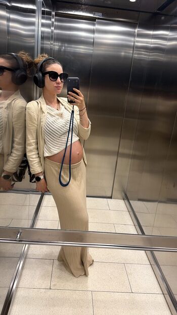 Full leaked Laure valee page private onlyfans photo