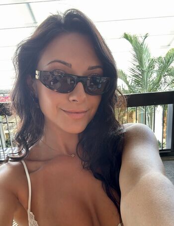Full leaked Layah heilpern page private onlyfans photo