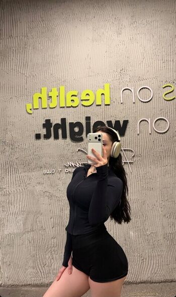 Full leaked Layda trkstn private onlyfans photo