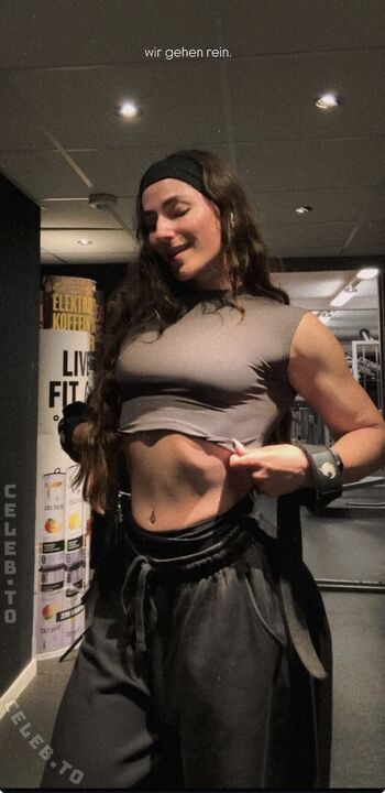 Full leaked Leonie kommoss page private onlyfans photo