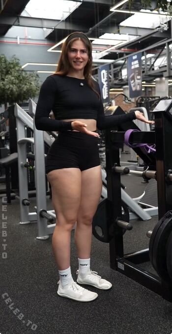 Full leaked Leonie kommoss page private onlyfans photo