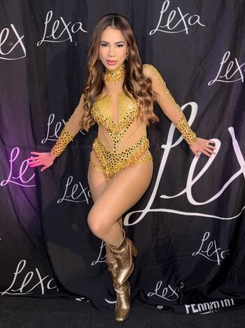 Full leaked Viennaveraa/ private onlyfans photo