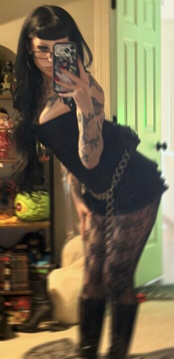 Full leaked Lilbatzz private onlyfans photo