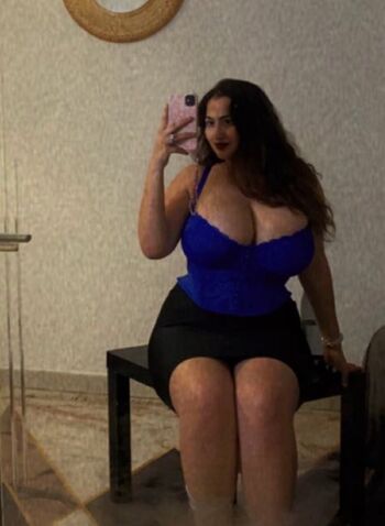 Lili M