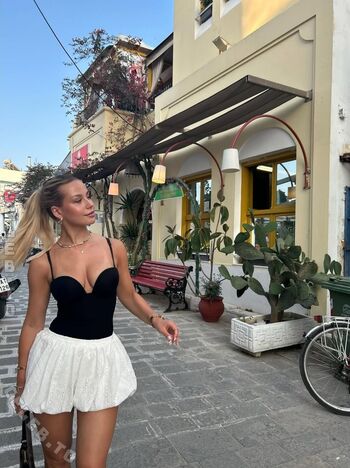 Full leaked Lilly solterbeck private onlyfans photo