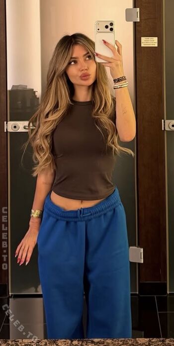 Full leaked Linuschka  page private onlyfans photo