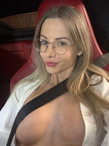 Full leaked Lora cain page private onlyfans photo