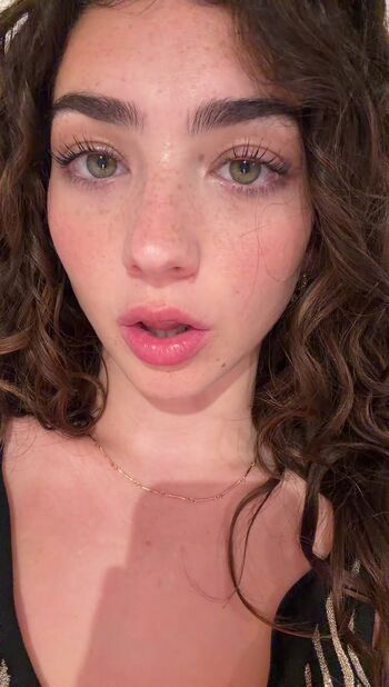 Full leaked Lyzzahh page private onlyfans photo