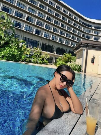 Full leaked M page private onlyfans photo