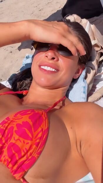 Full leaked Mackenzie dern page private onlyfans photo