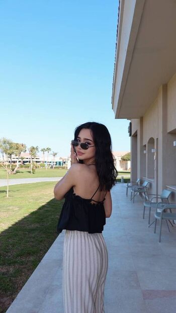 Full leaked Madina page private onlyfans photo