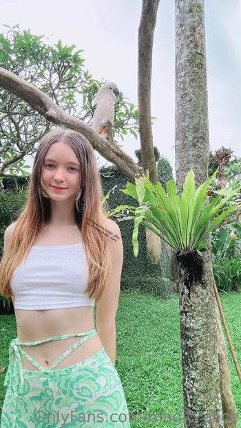 Full leaked Magic alice private onlyfans photo