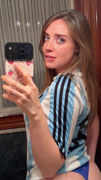 Full leaked Magui ansuz page private onlyfans photo