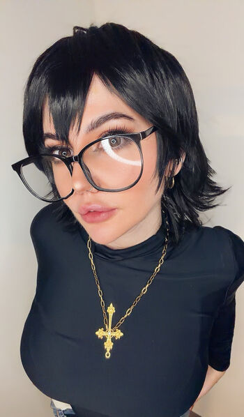 Full leaked Magui sunshine page private onlyfans photo