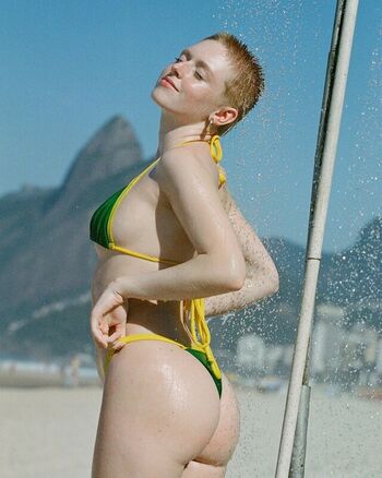 Full leaked Mai buzzcut page private onlyfans photo