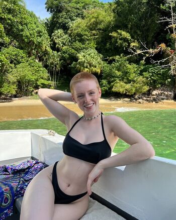 Full leaked Mai buzzcut page private onlyfans photo