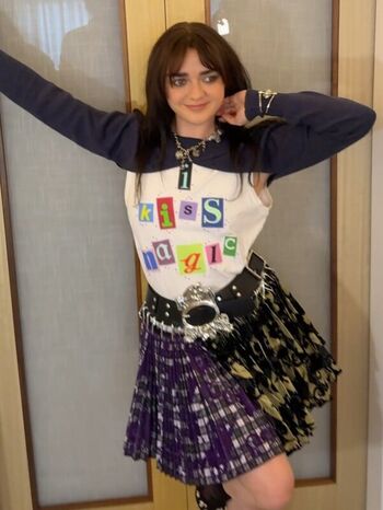Full leaked Maisie williams page private onlyfans photo