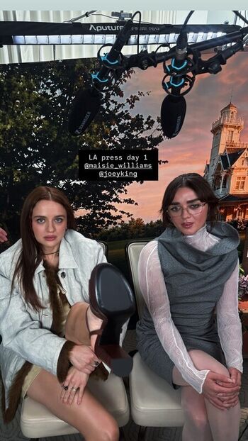 Full leaked Maisie williams page private onlyfans photo