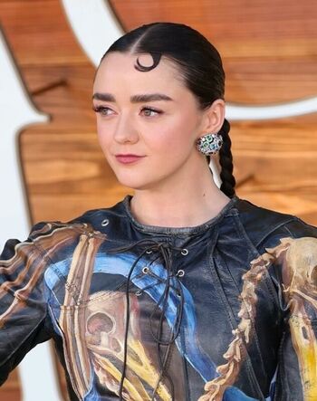Full leaked Maisie williams page private onlyfans photo