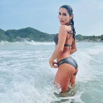 Full leaked Maria leon page private onlyfans photo
