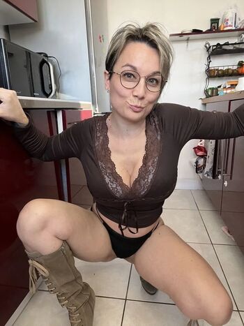 Full leaked Marine x page private onlyfans photo
