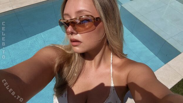 Full leaked Mashabk private onlyfans photo
