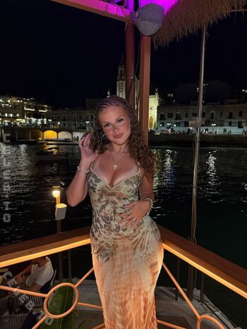 Full leaked Mayaa zr page private onlyfans photo