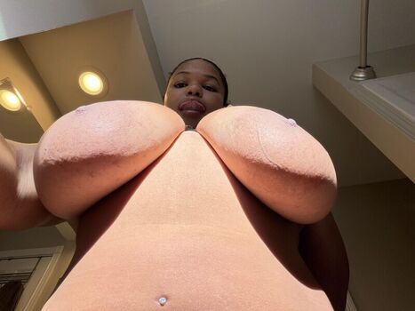 Full leaked Mayybaccc private onlyfans photo