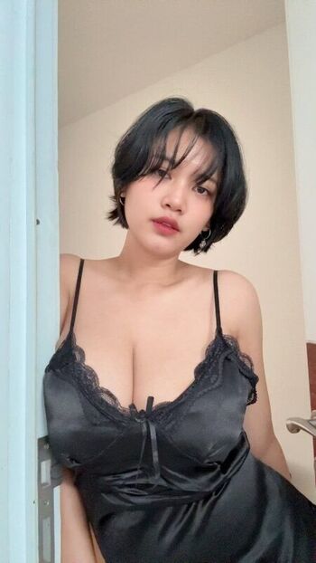 Full leaked Mba yor private onlyfans photo