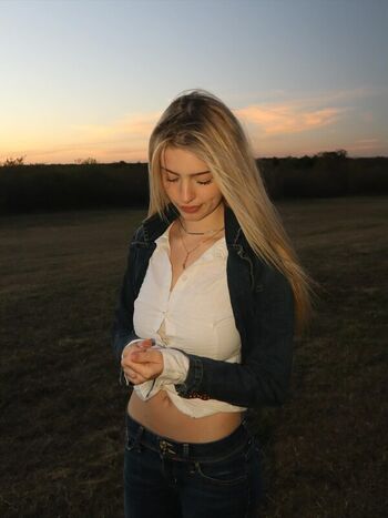 Full leaked Mckennabull private onlyfans photo