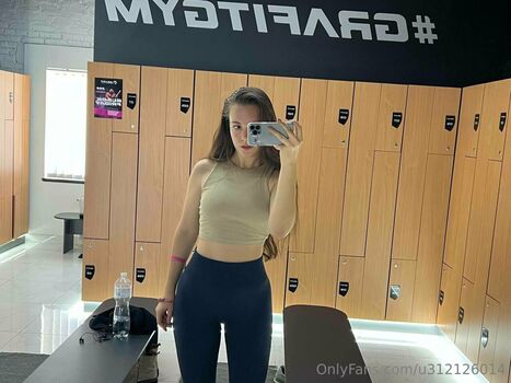 Full leaked Meridianaua private onlyfans photo