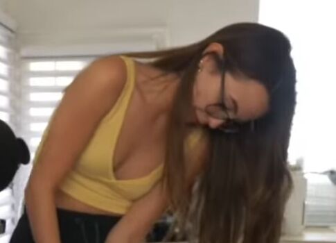 Full leaked Merrell twins page private onlyfans photo