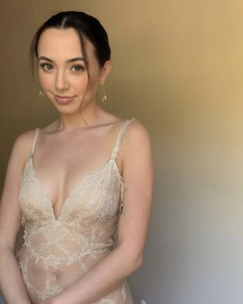 Full leaked Merrell twins private onlyfans photo