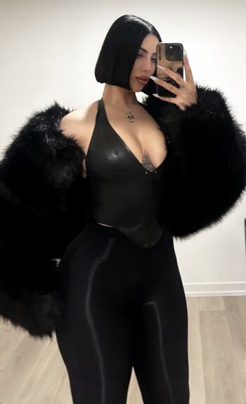Full leaked Mez afram private onlyfans photo