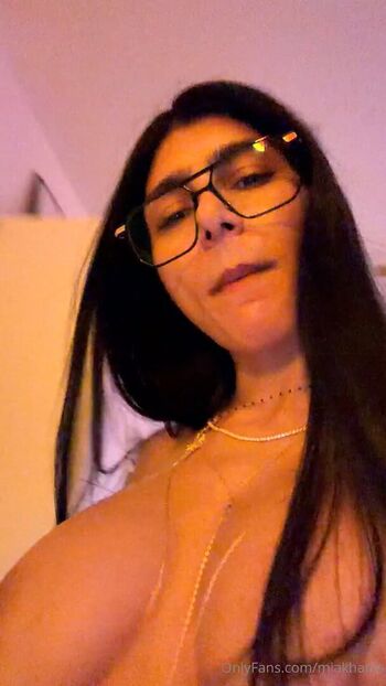 Full leaked Mia khalifa  page private onlyfans photo
