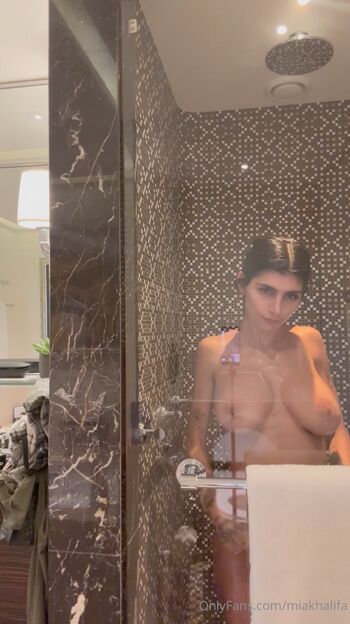 Full leaked Mia khalifa page private onlyfans photo