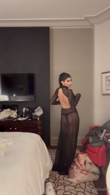 Full leaked Mia khalifa page private onlyfans photo