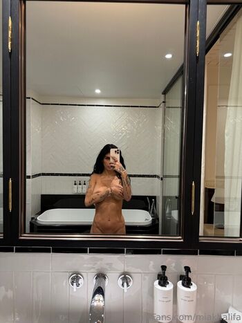 Full leaked Mia khalifa page private onlyfans photo