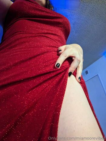 Full leaked Mia moore page private onlyfans photo