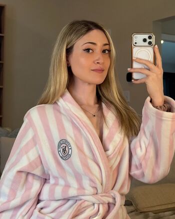Full leaked Michelle alter page private onlyfans photo