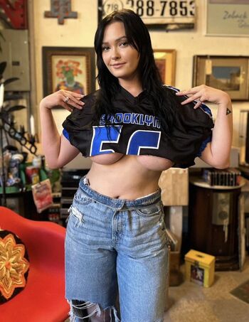 Full leaked Michelleyroo page private onlyfans photo