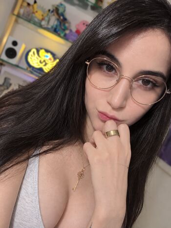 Full leaked Midna private onlyfans photo