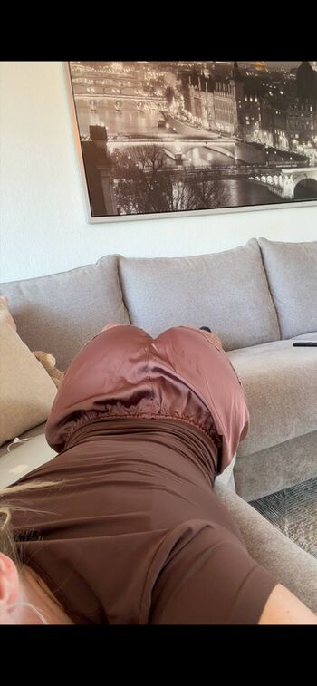 Full leaked Miiilleb page private onlyfans photo