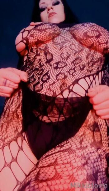 Full leaked Mikkistorm page private onlyfans photo
